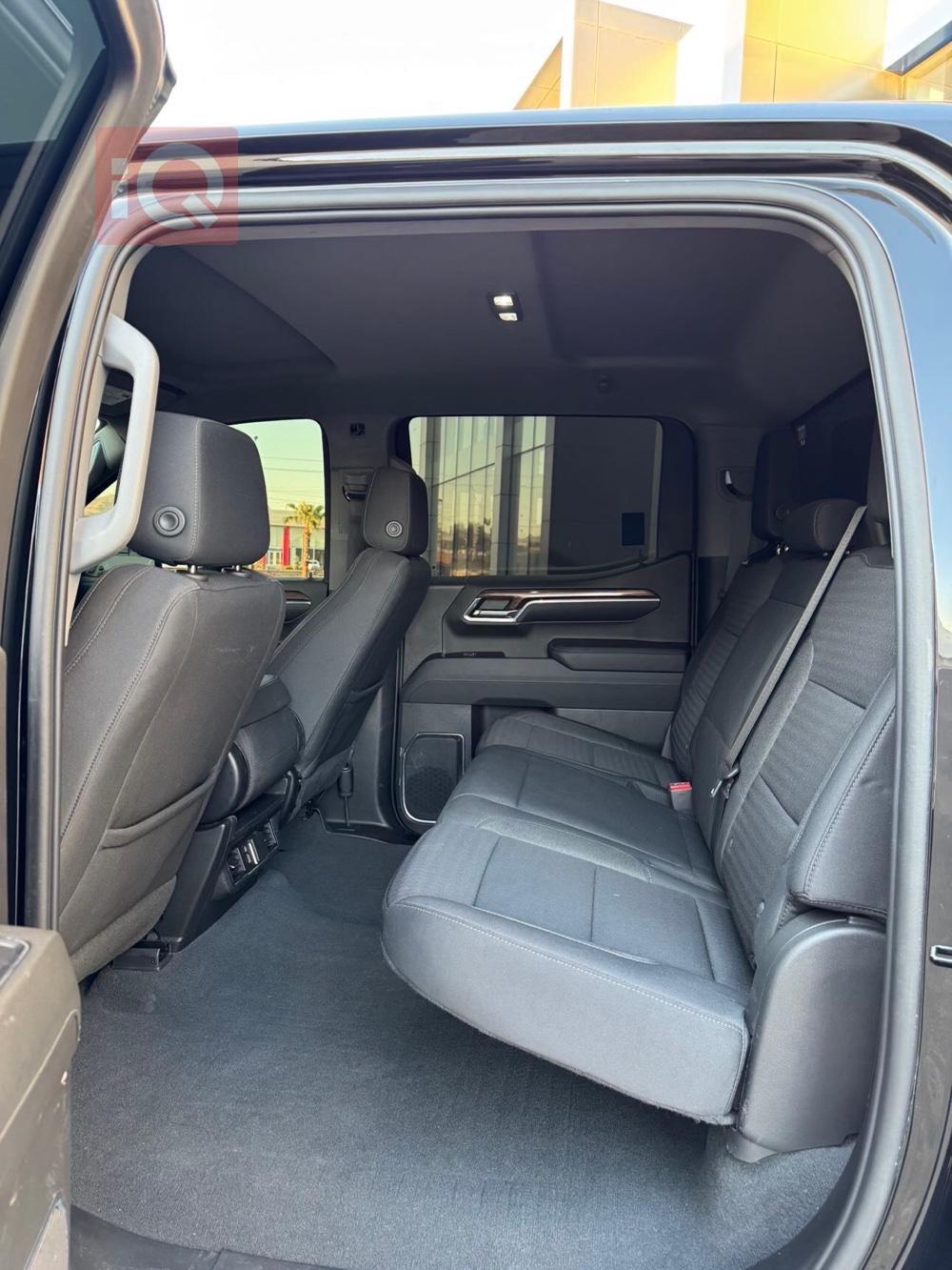 Chevrolet Silverado